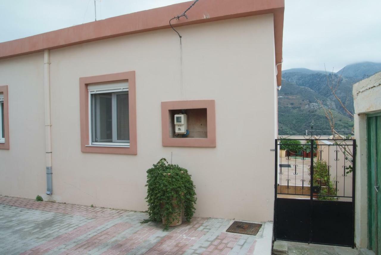 Tourloti Village House Extérieur photo